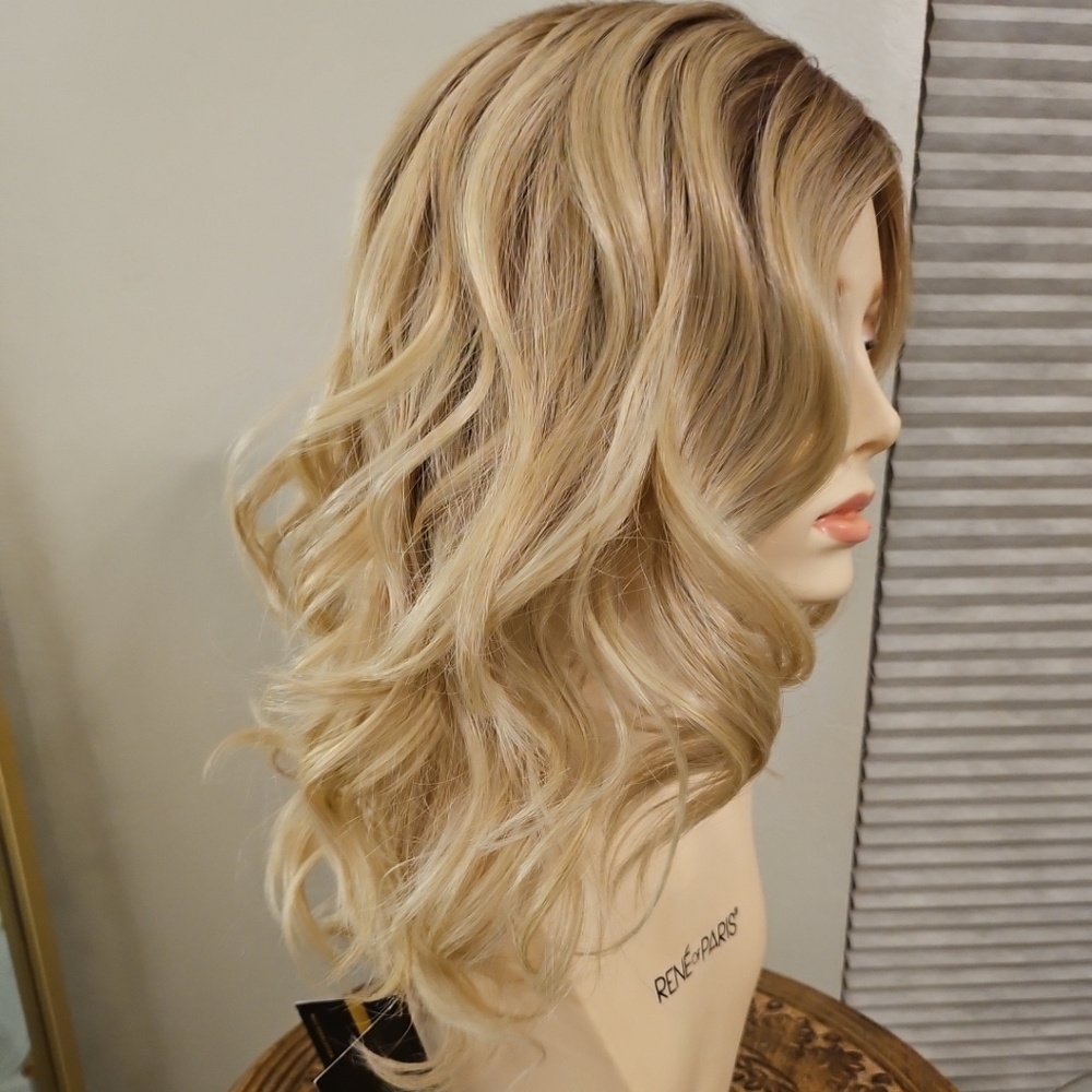 Belletress ALLEGRO 18" wig. Lace front, heat friendly.